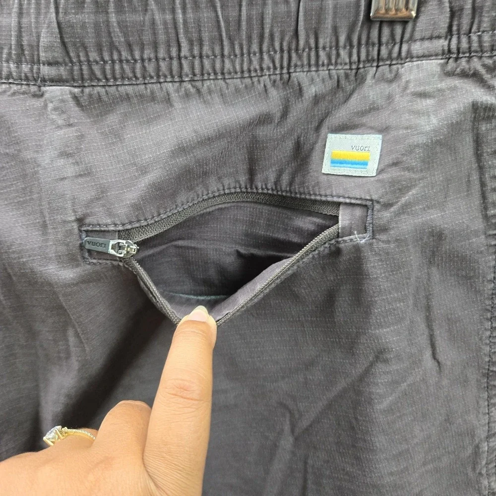 Vuori Men Activewear Shorts L Gray Organic Cotton Ripstop Climber 7